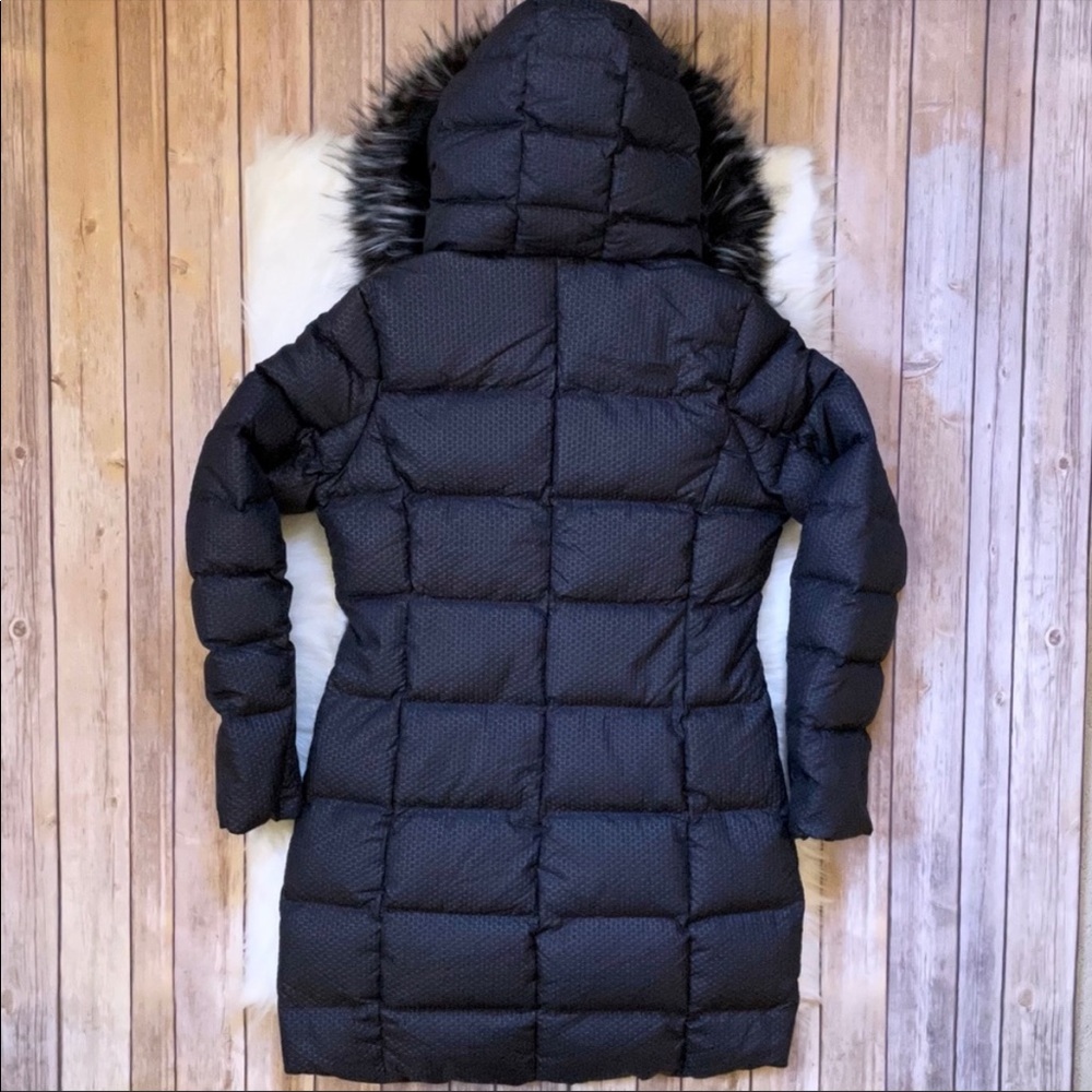 The North Face Fur Hooded Down Parkina In Black - Picture 5 of 10